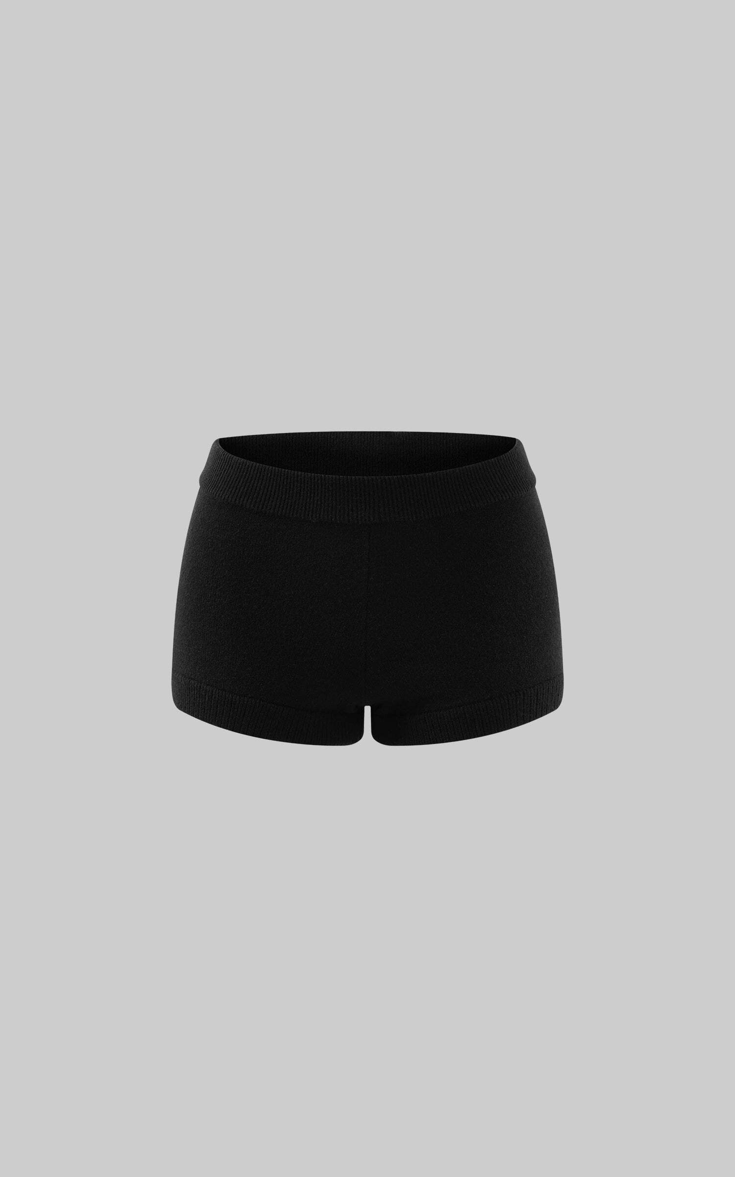 Rase le sol Knitted Shorts with Matching Headscarf Rase le sol Knitted Shorts with Matching Headscarf