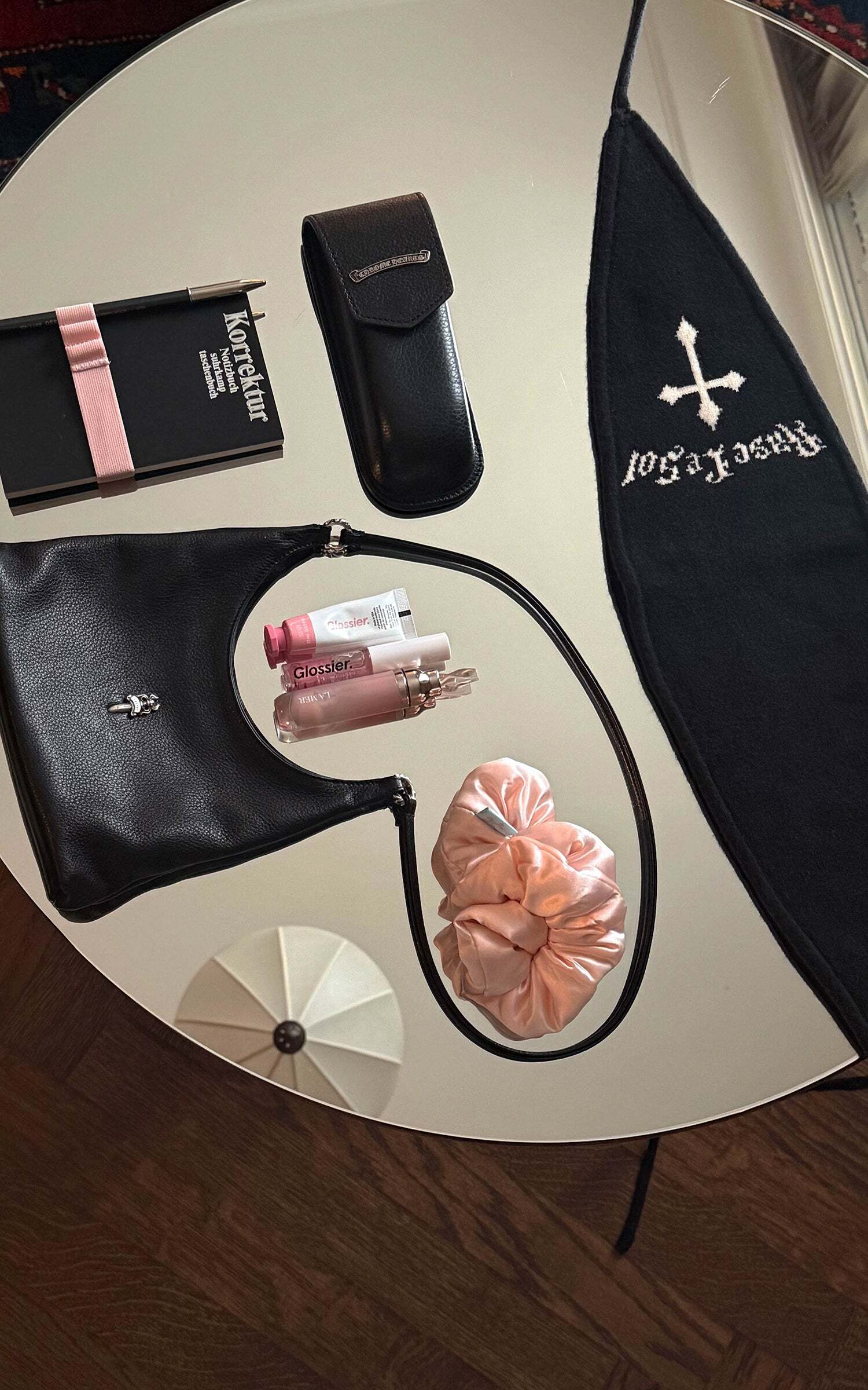 Rase le sol Knitted Shorts with Matching Headscarf Rase le sol Knitted Shorts with Matching Headscarf