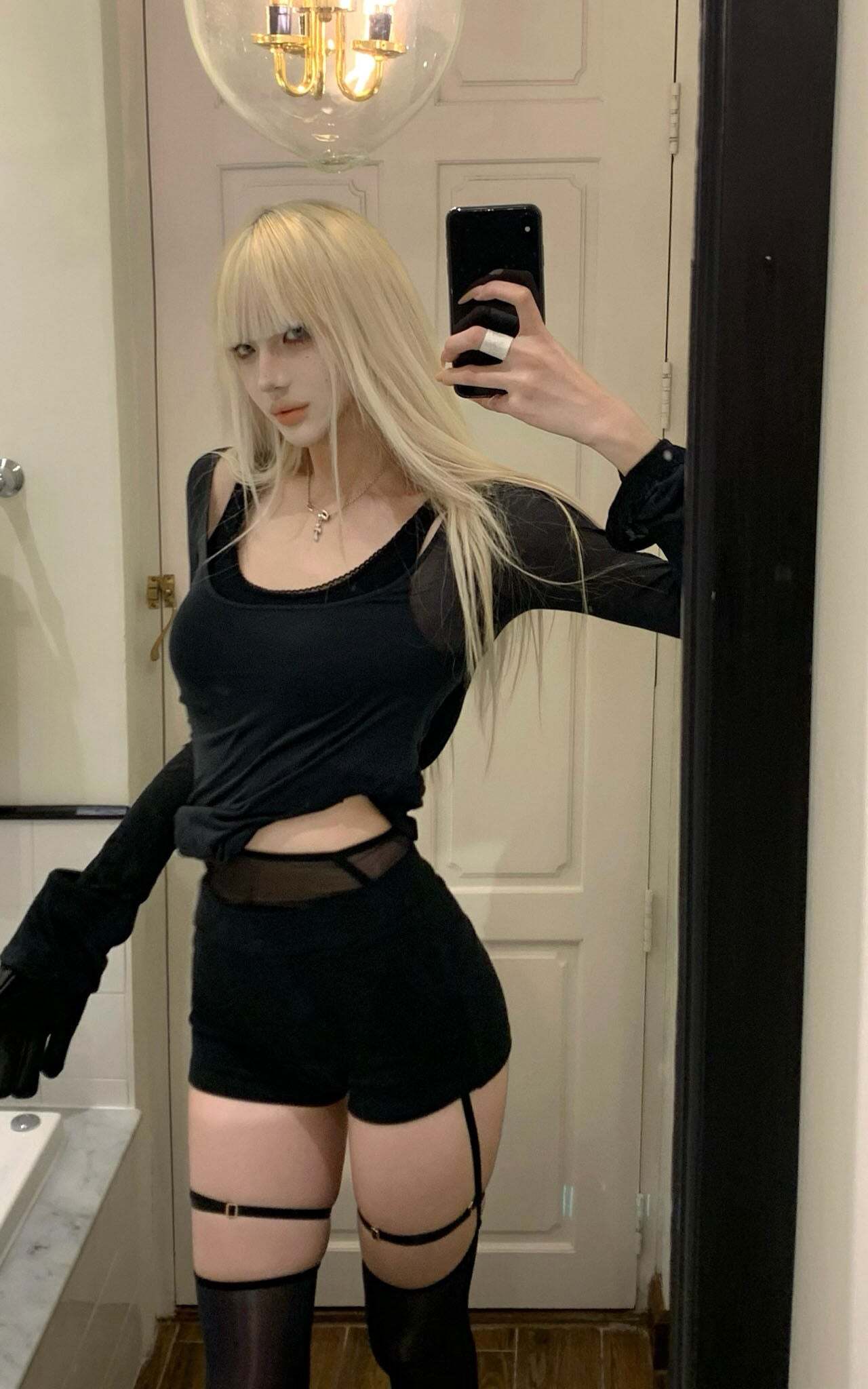 Rase Le Sol Lace Detail Hoodie & Shorts Set Rase Le Sol Lace Detail Hoodie & Shorts Set