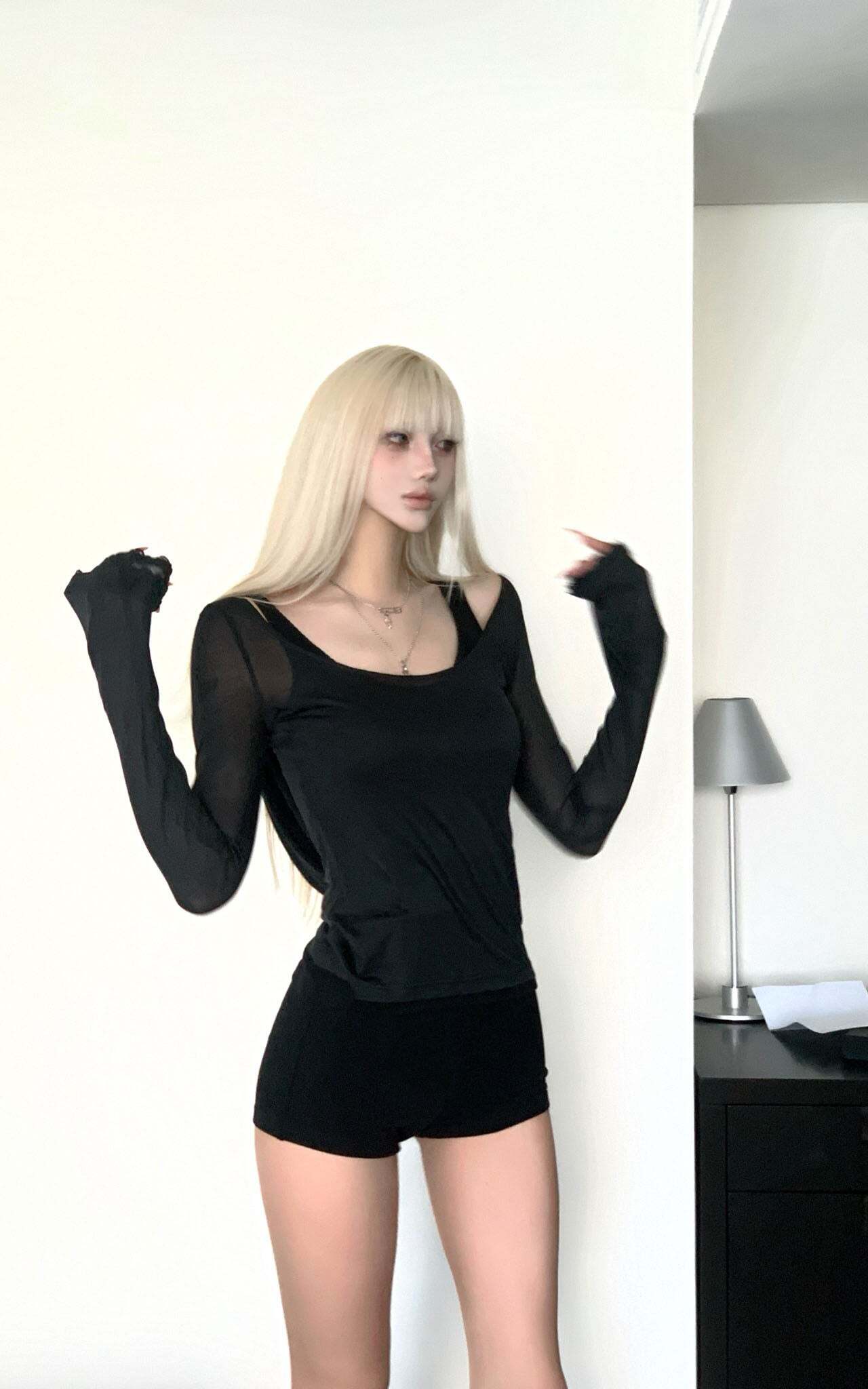 Rase Le Sol Lace Detail Hoodie & Shorts Set Rase Le Sol Lace Detail Hoodie & Shorts Set