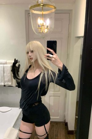 Rase Le Sol Lace Detail Hoodie & Shorts Set