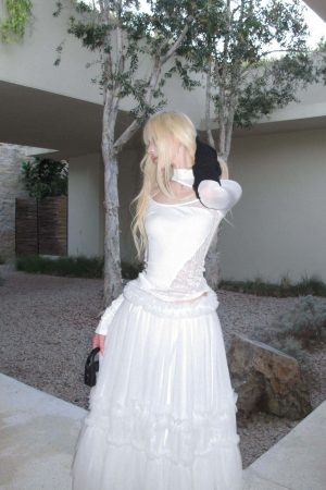 Rase le sol Lace & Mesh Paneled Fitted Top