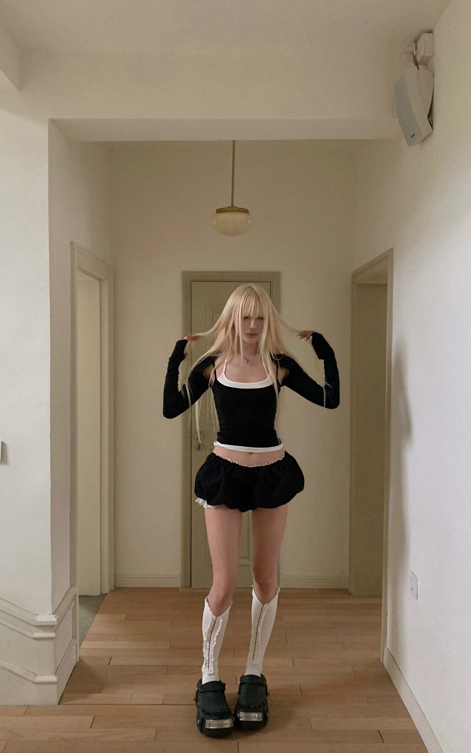 Rase le sol Lace-Trimmed Bubble Shorts Rase le sol Lace-Trimmed Bubble Shorts