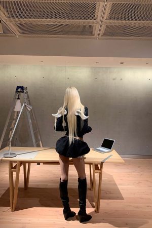 Rase le sol Lace-Trimmed Bubble Shorts