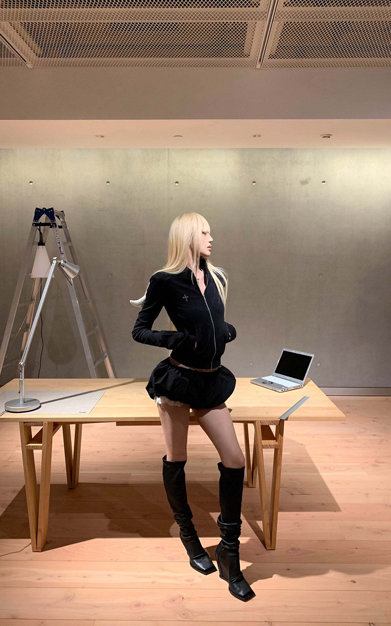 Rase le sol Lace-Trimmed Bubble Shorts Rase le sol Lace-Trimmed Bubble Shorts