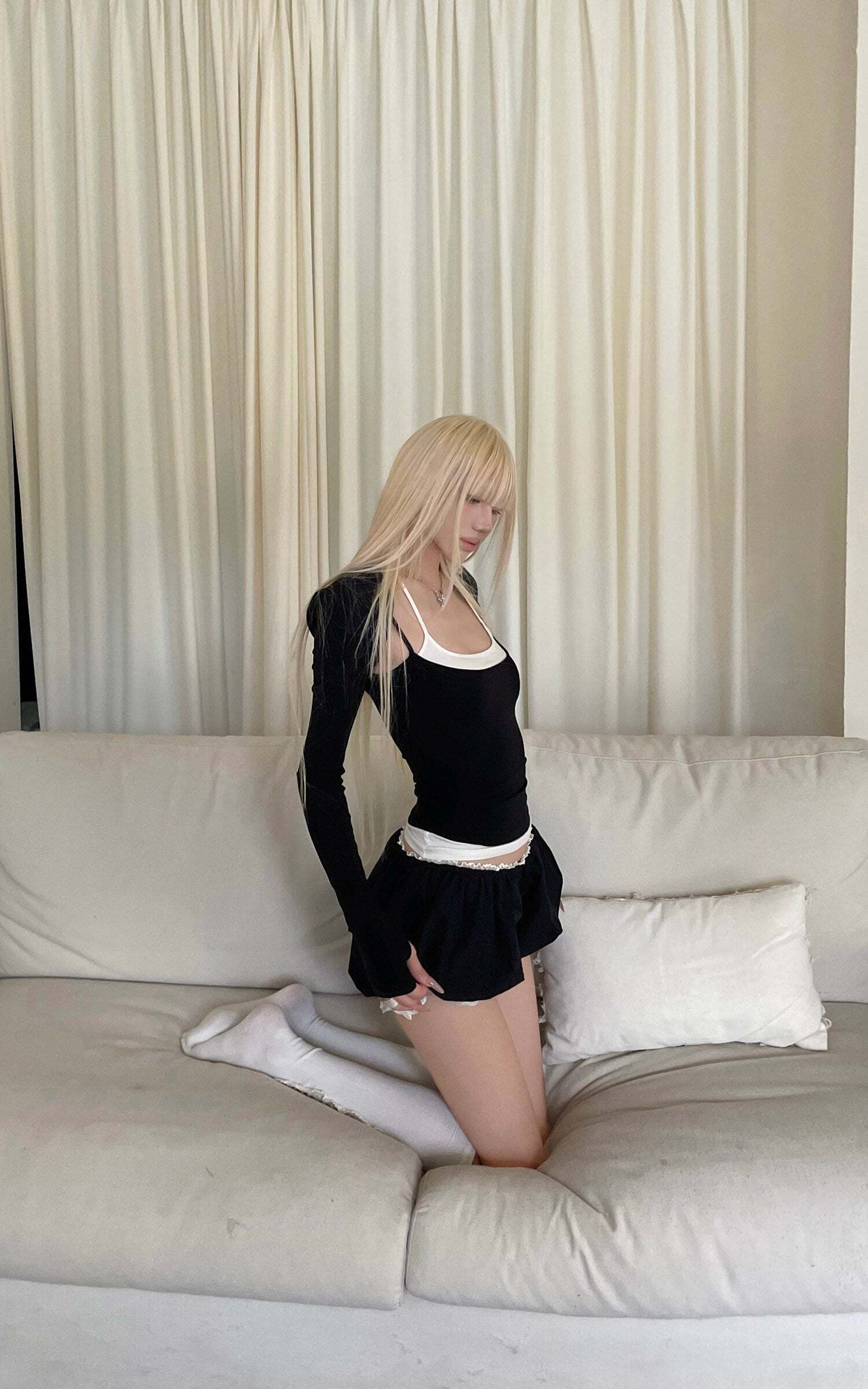 Rase le sol Lace-Trimmed Bubble Shorts Rase le sol Lace-Trimmed Bubble Shorts