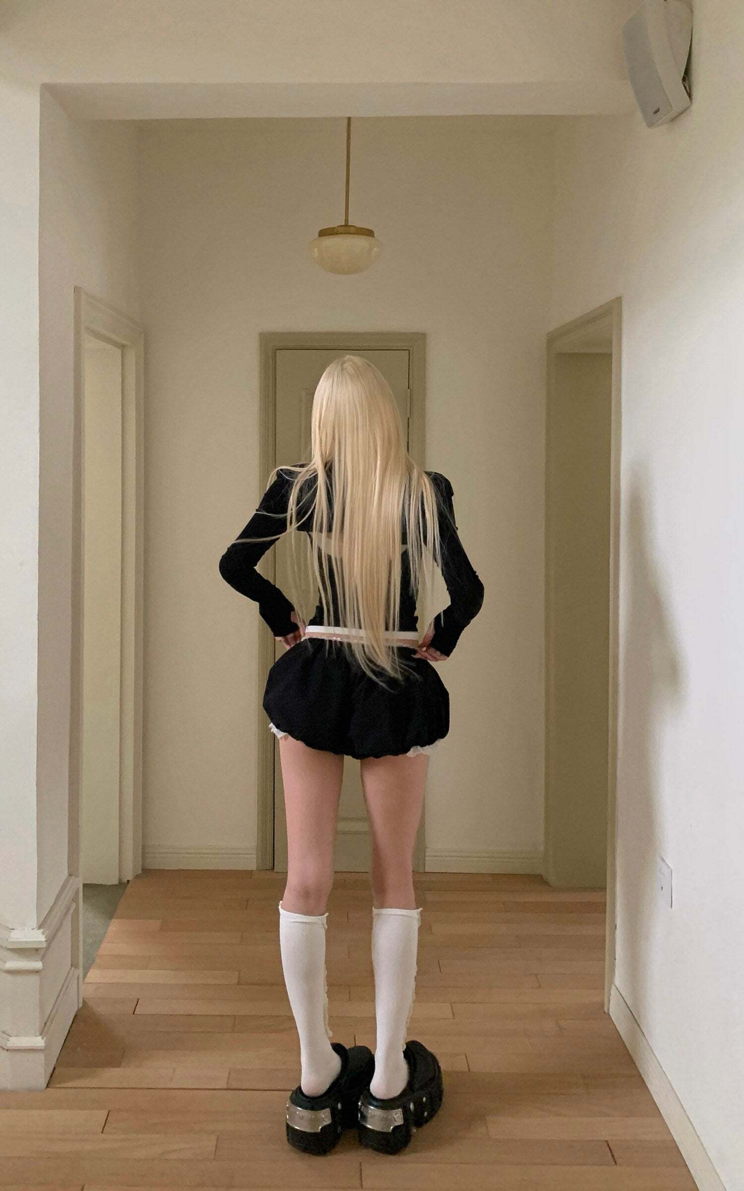 Rase le sol Lace-Trimmed Bubble Shorts Rase le sol Lace-Trimmed Bubble Shorts