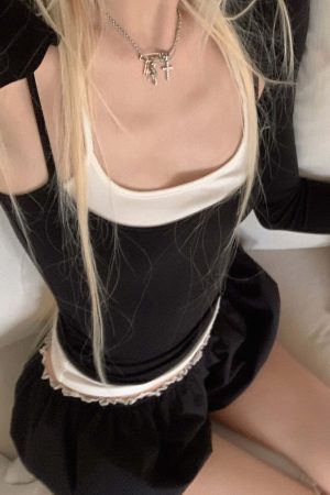 Rase le sol Layered Tank Top with Extended Sleeve Shrug Set