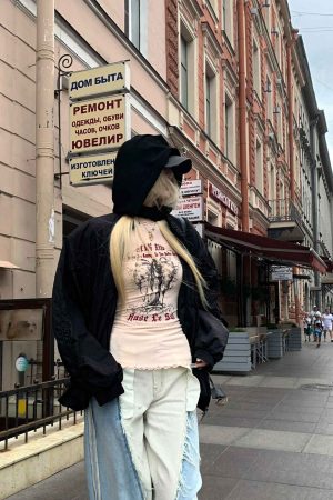 Rase le sol Mesh Off-Shoulder Top