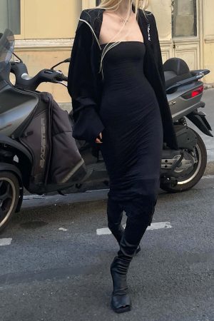 Rase le sol Minimalist Strapless Maxi Dress with Sculpted Elastic Contour