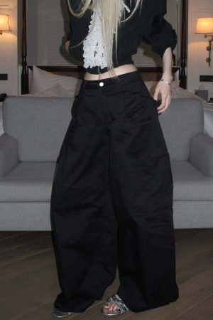 Rase le sol Minimalist Structured Wide-leg Trousers