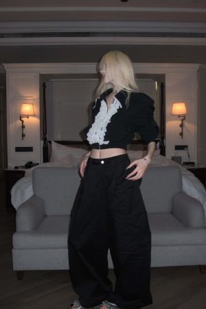 Rase le sol Minimalist Structured Wide-leg Trousers