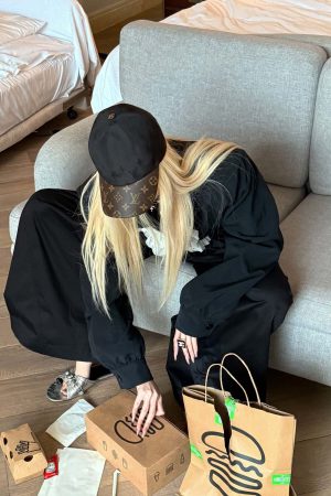 Rase le sol Minimalist Structured Wide-leg Trousers