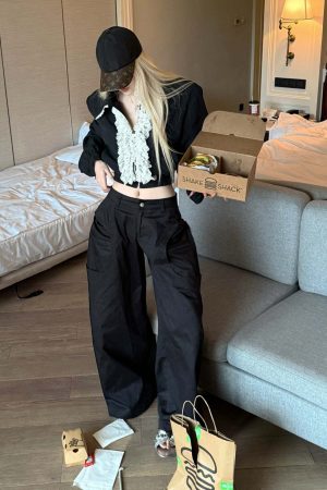 Rase le sol Minimalist Structured Wide-leg Trousers