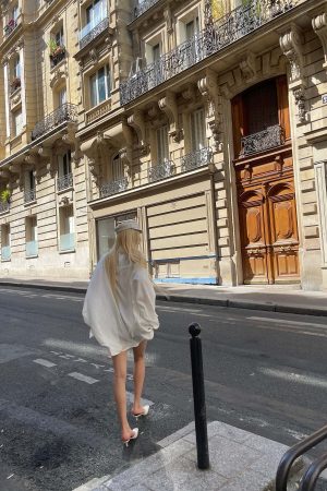 Rase le sol Oversized Embroidered Shirt with Dropped Shoulders and Extended Cuffs