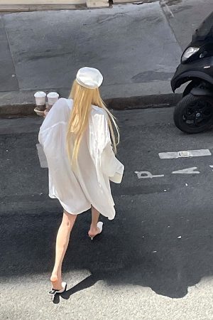 Rase le sol Oversized Embroidered Shirt with Dropped Shoulders and Extended Cuffs