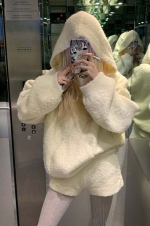 Rase le sol Oversized Fuzzy Hoodie Set