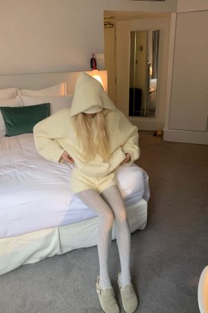 Rase le sol Oversized Fuzzy Hoodie Set