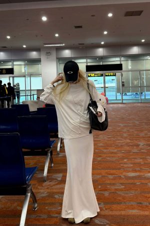 Rase le sol Oversized T-shirt and Gathered Mermaid Skirt Set