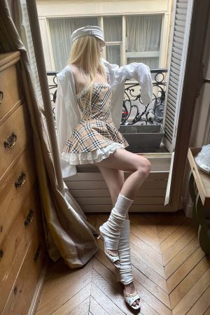 Rase le sol Plaid Flared Dress with Layered Lace Hem