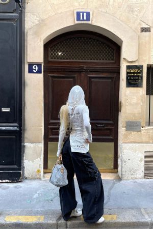 Rase le sol Printed Fitted Hoodie with Slit Hem