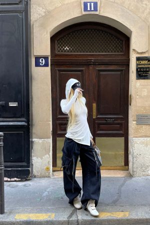 Rase le sol Printed Fitted Hoodie with Slit Hem