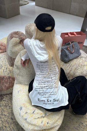 Rase le sol Printed Fitted Hoodie with Slit Hem