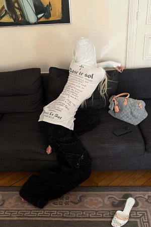 Rase le sol Printed Fitted Hoodie with Slit Hem