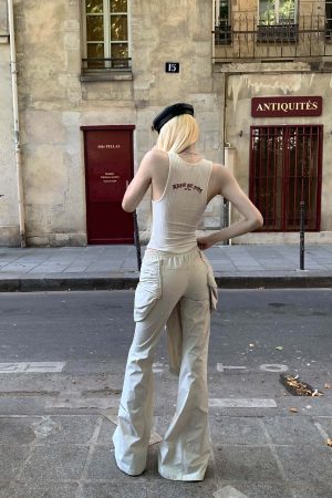 Rase le sol Ribbed Embroidered Tank Top