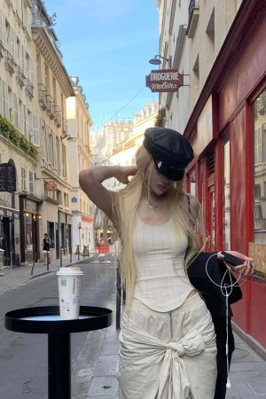 Rase le sol Ribbed Embroidered Tank Top