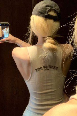 Rase le sol Ribbed Embroidered Tank Top