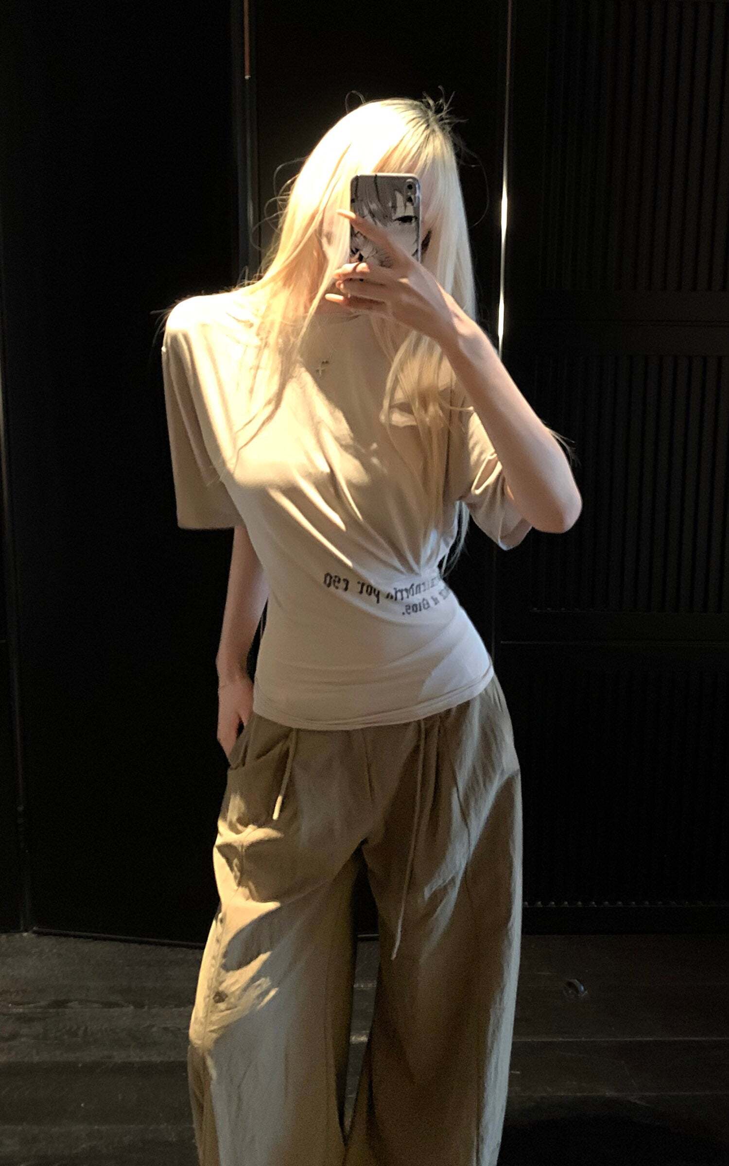 Rase le sol Ruched Waist Gothic Text Fitted T-Shirt Rase le sol Ruched Waist Gothic Text Fitted T-Shirt