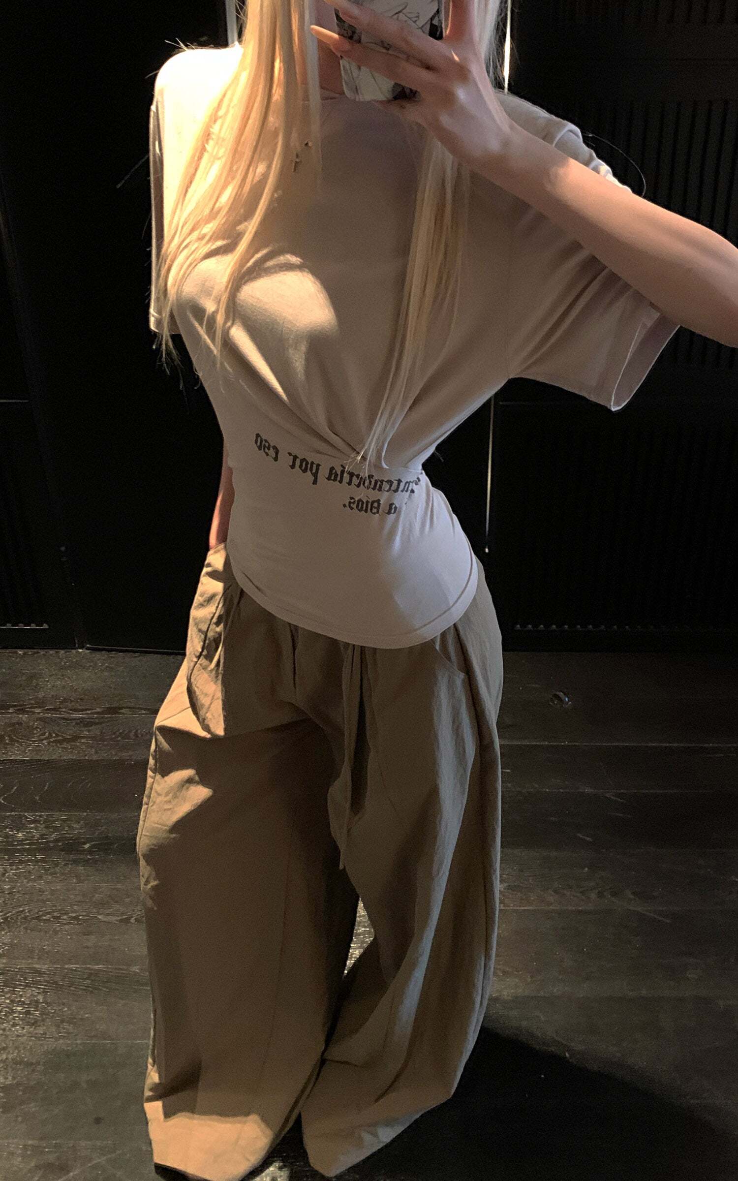 Rase le sol Ruched Waist Gothic Text Fitted T-Shirt Rase le sol Ruched Waist Gothic Text Fitted T-Shirt