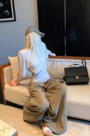 Rase le sol Ruched Waist Gothic Text Fitted T-Shirt