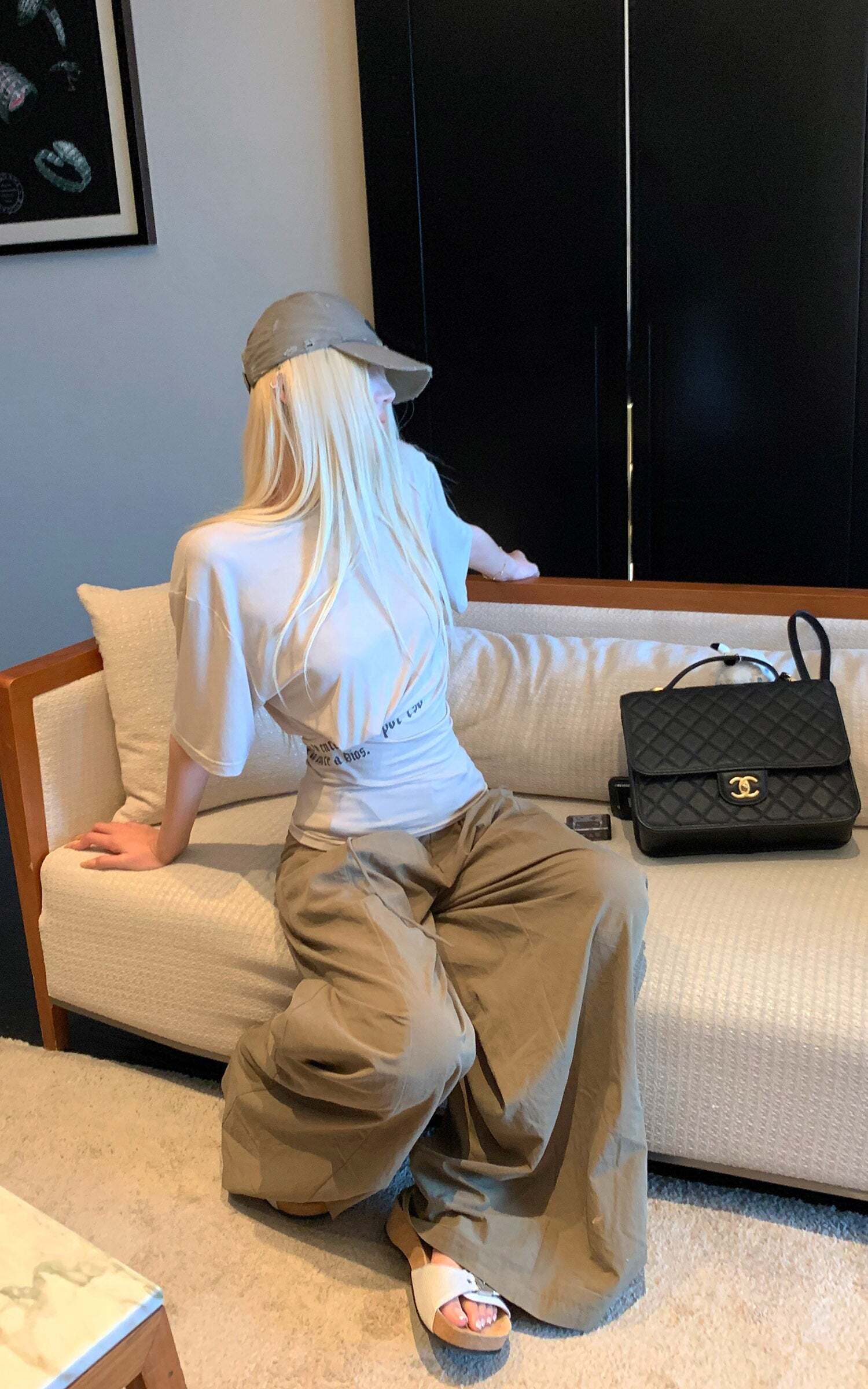 Rase le sol Ruched Waist Gothic Text Fitted T-Shirt Rase le sol Ruched Waist Gothic Text Fitted T-Shirt