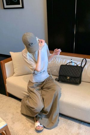 Rase le sol Ruched Waist Gothic Text Fitted T-Shirt