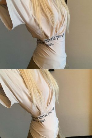 Rase le sol Ruched Waist Gothic Text Fitted T-Shirt