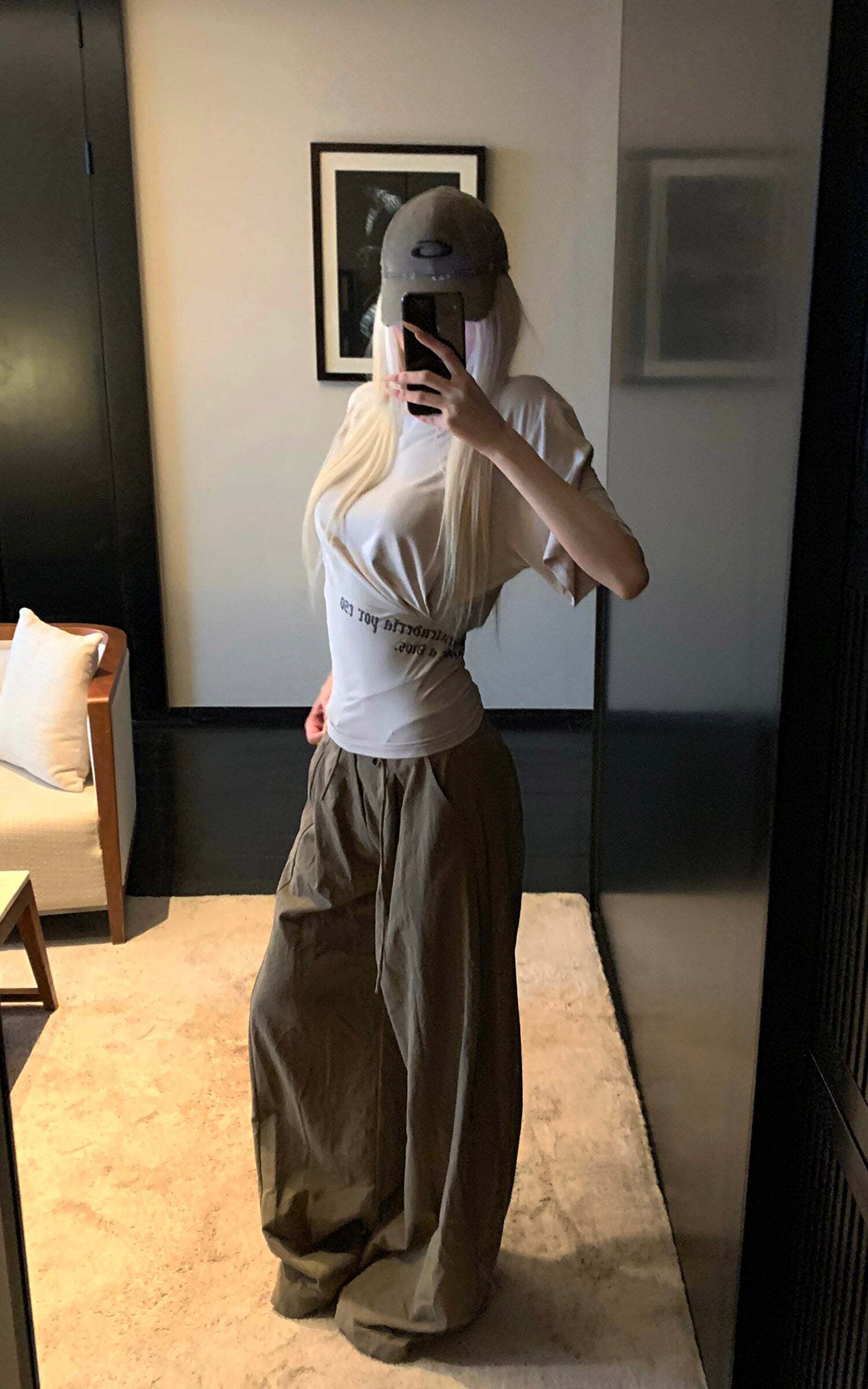 Rase le sol Ruched Waist Gothic Text Fitted T-Shirt Rase le sol Ruched Waist Gothic Text Fitted T-Shirt