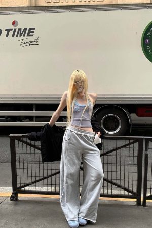 Rase le sol Ruffled Waist Wide-Leg Sweatpants in Heather Grey