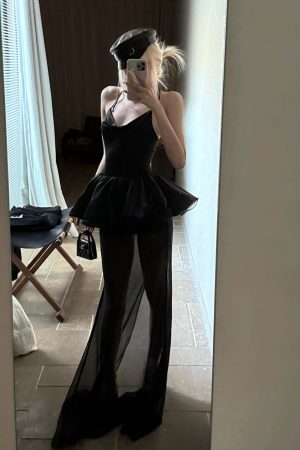 Rase le sol Sheer Layered Tulle Halter Dress