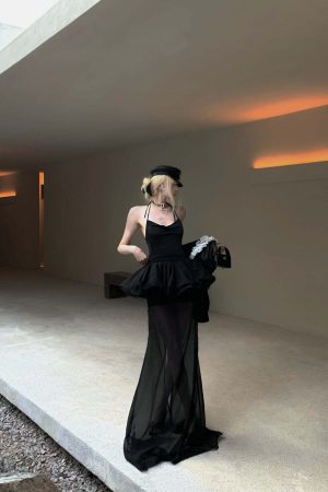 Rase le sol Sheer Layered Tulle Halter Dress