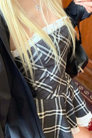 Rase le sol Strapless Sculpted Dress with Check Pattern and Tiered Lace