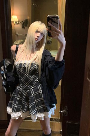 Rase le sol Strapless Sculpted Dress with Check Pattern and Tiered Lace