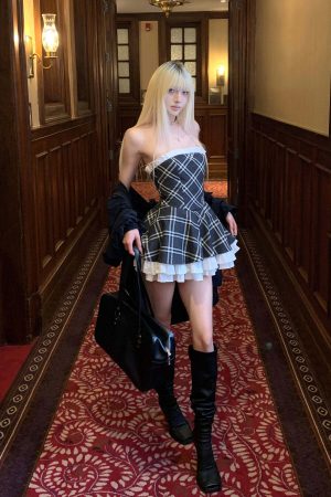 Rase le sol Strapless Sculpted Dress with Check Pattern and Tiered Lace