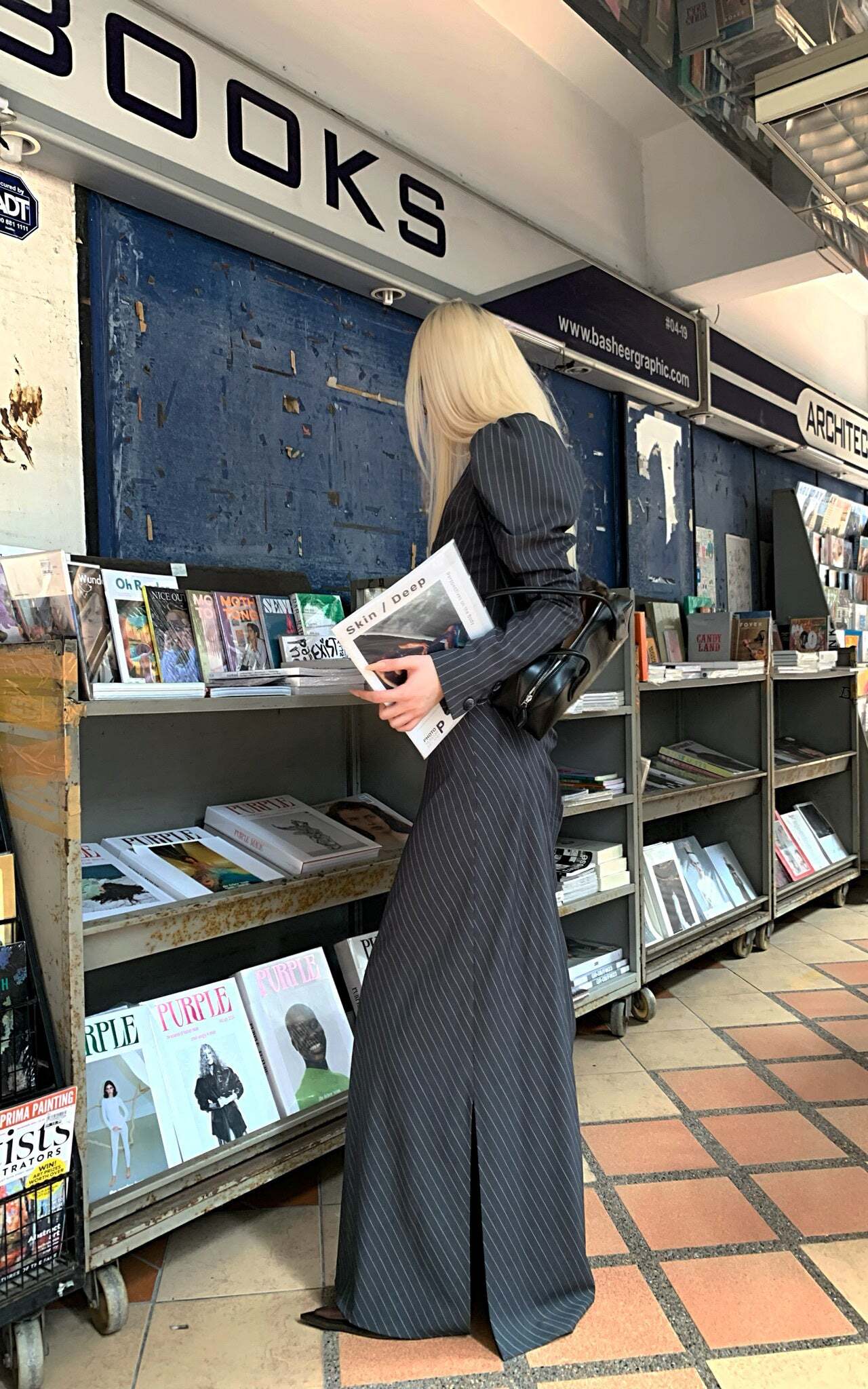 Rase le sol Striped Panel Blazer & High-Waisted Skirt Set Rase le sol Striped Panel Blazer & High-Waisted Skirt Set