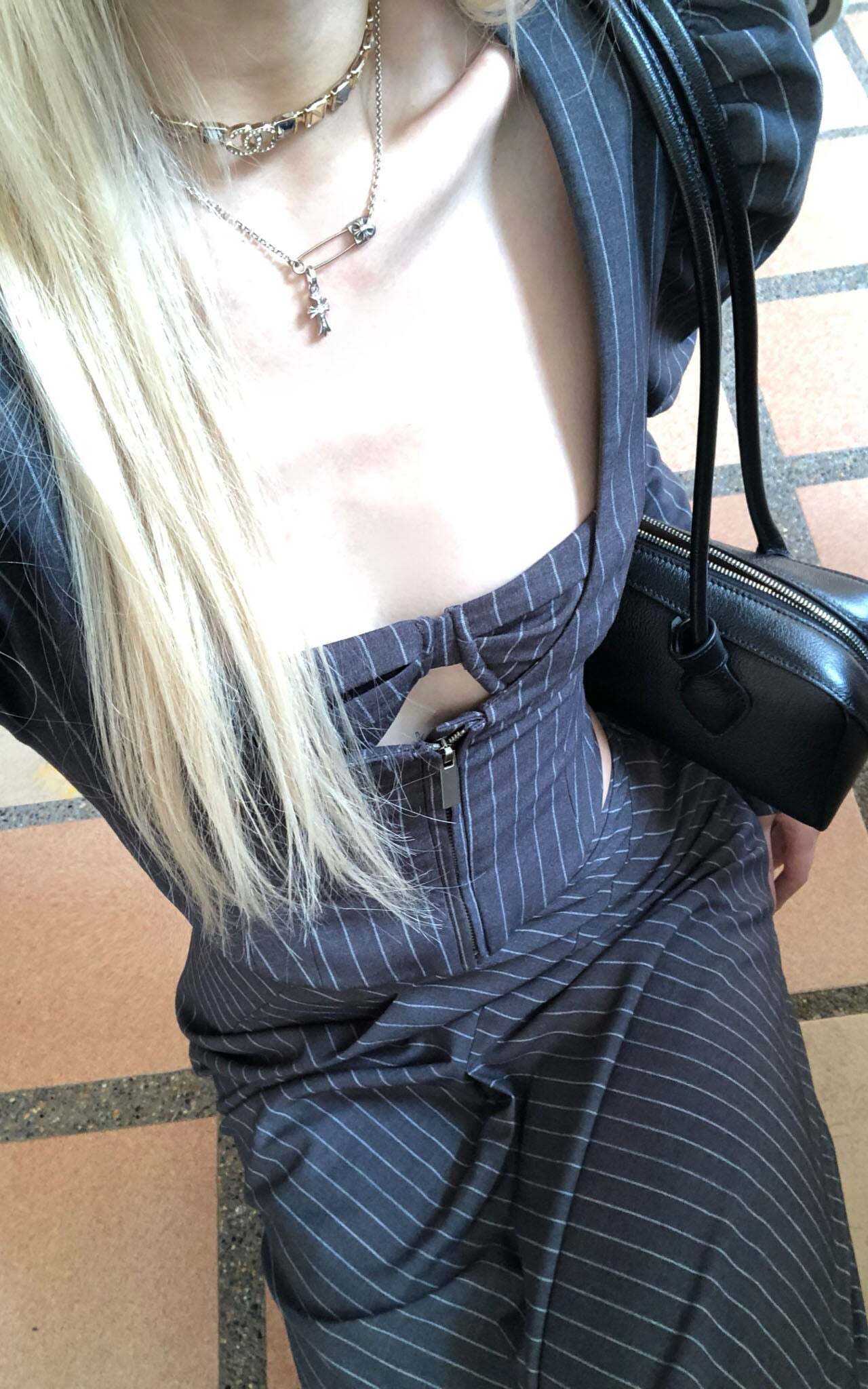 Rase le sol Striped Panel Blazer & High-Waisted Skirt Set Rase le sol Striped Panel Blazer & High-Waisted Skirt Set