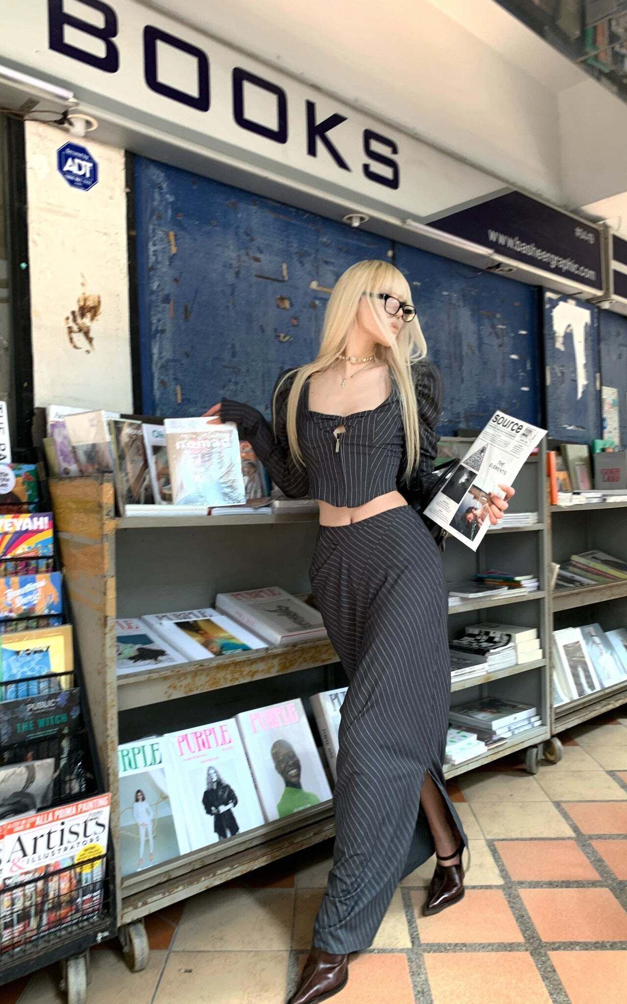 Rase le sol Striped Panel Blazer & High-Waisted Skirt Set Rase le sol Striped Panel Blazer & High-Waisted Skirt Set