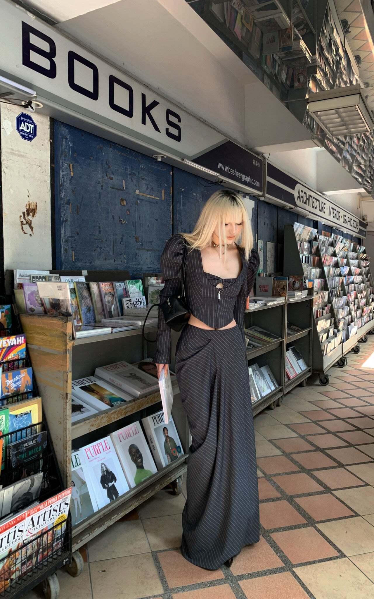 Rase le sol Striped Panel Blazer & High-Waisted Skirt Set Rase le sol Striped Panel Blazer & High-Waisted Skirt Set