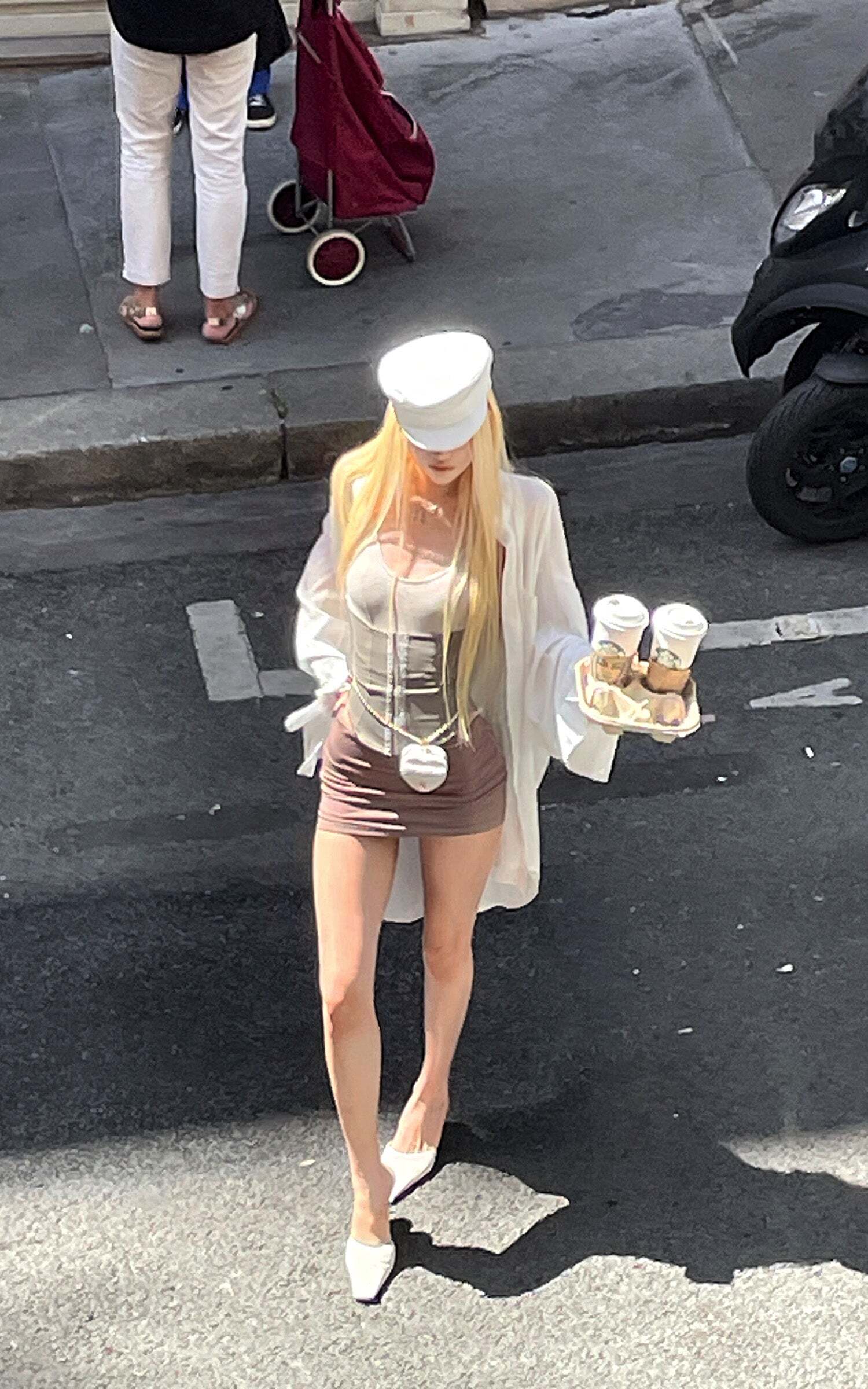 Rase le sol Structured Waist Tank Dual Paneled Silhouette Rase le sol Structured Waist Tank Dual Paneled Silhouette