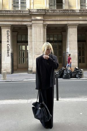 Rase le sol Suit Set Relaxed Straight Pants and Structured Blazer